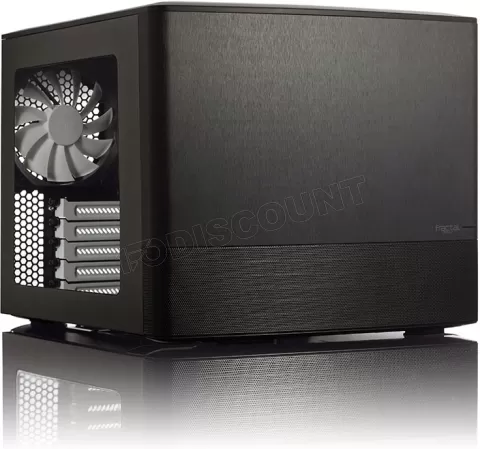 Photo de Boitier Moyen Tour ATX Fractal Design Node 804 avec fenêtre (Noir)